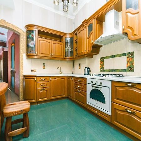 Apartment With View On Inpedendence Square Khreshchatyk キエフ エクステリア 写真