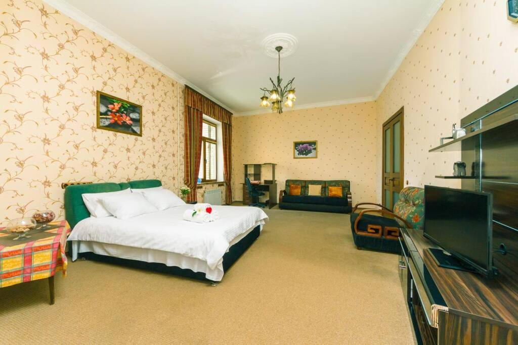 Apartment With View On Inpedendence Square Khreshchatyk キエフ エクステリア 写真